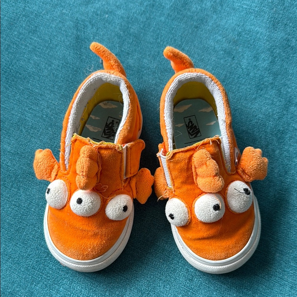 Vans Simpsons Blinky Slip Ons sz 6
